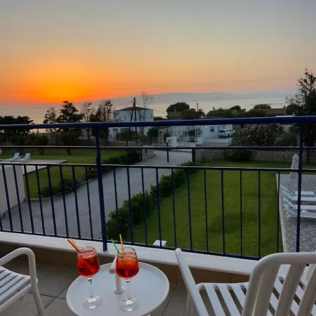 Eglina Celeste * Μηνιά